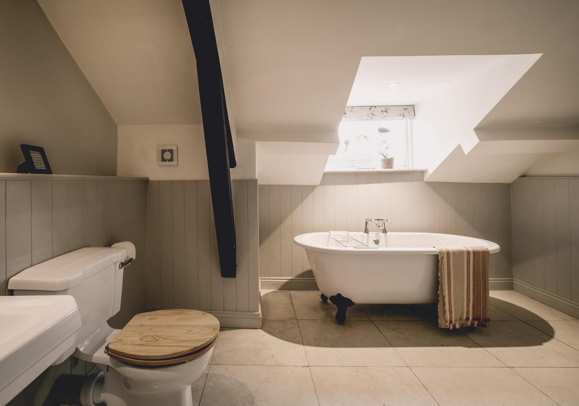 The Hare & Hounds Inn Bowland Bridge Ngoại thất bức ảnh