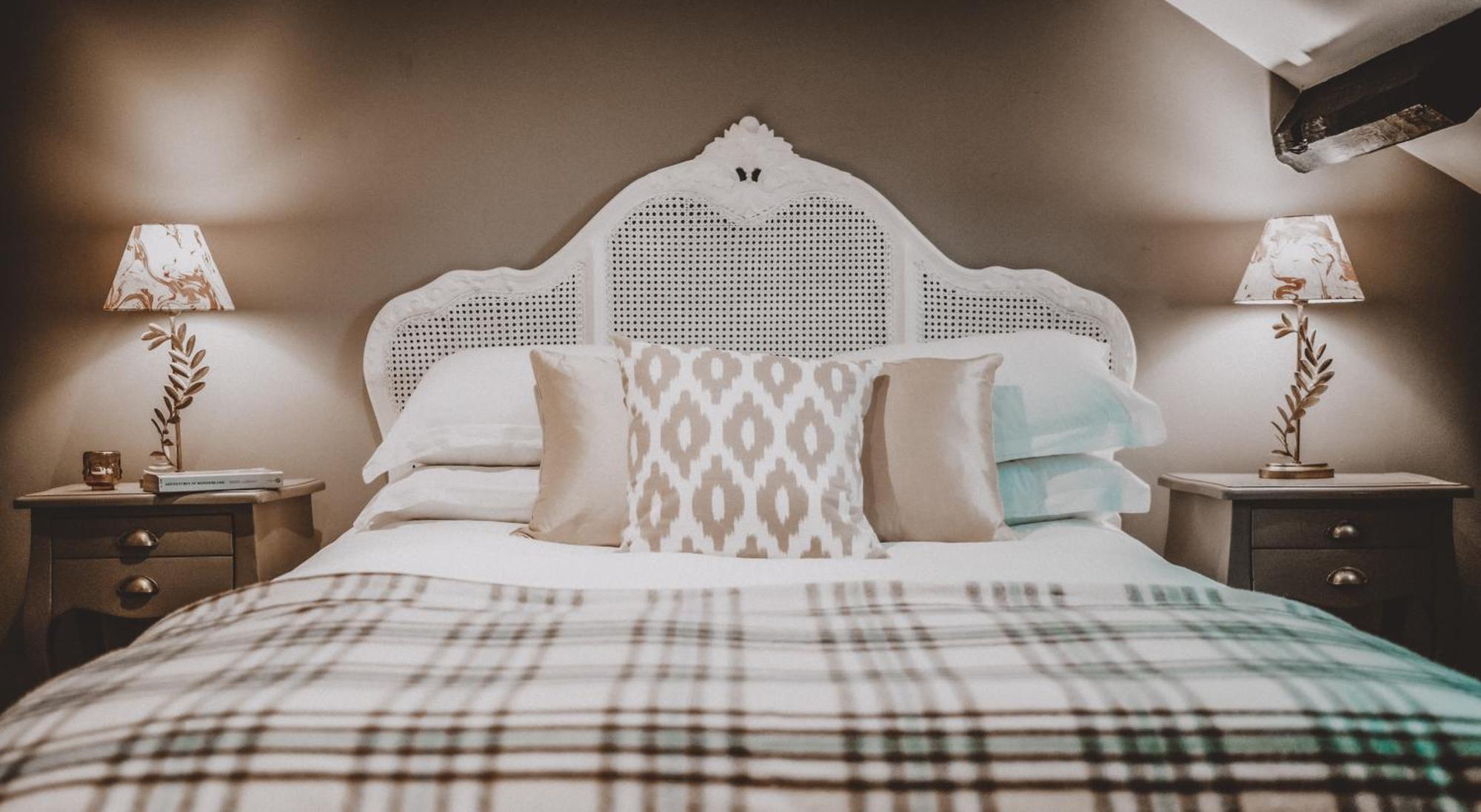 The Hare & Hounds Inn Bowland Bridge Ngoại thất bức ảnh