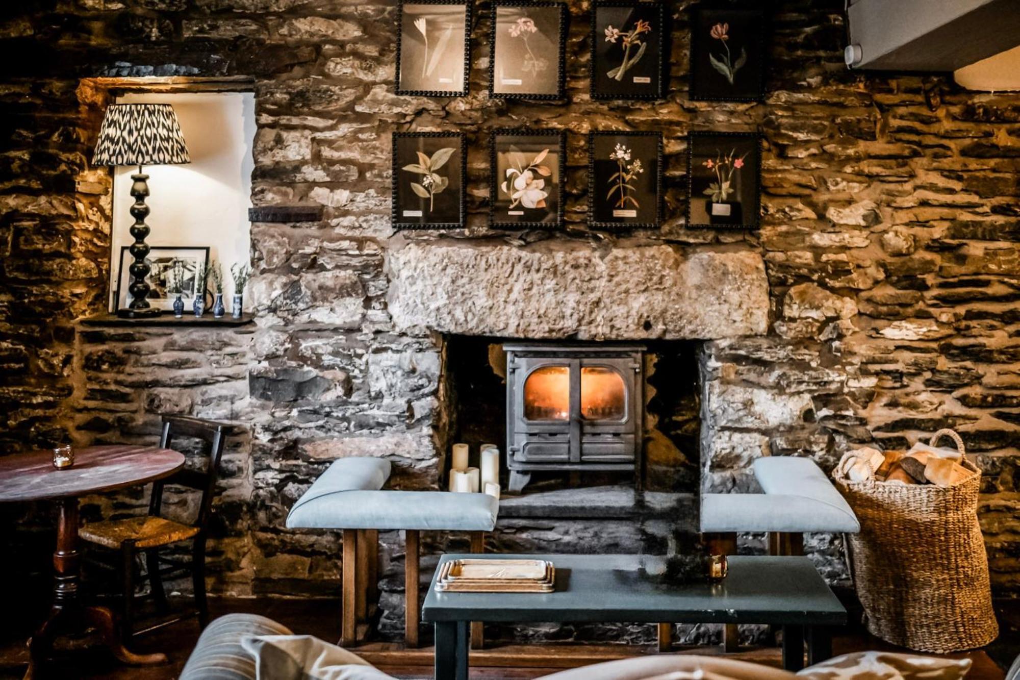 The Hare & Hounds Inn Bowland Bridge Ngoại thất bức ảnh