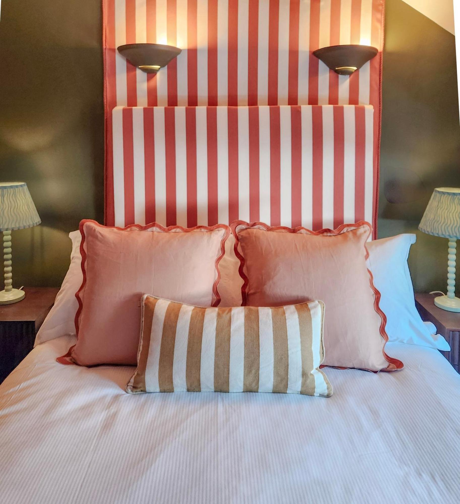 The Hare & Hounds Inn Bowland Bridge Ngoại thất bức ảnh